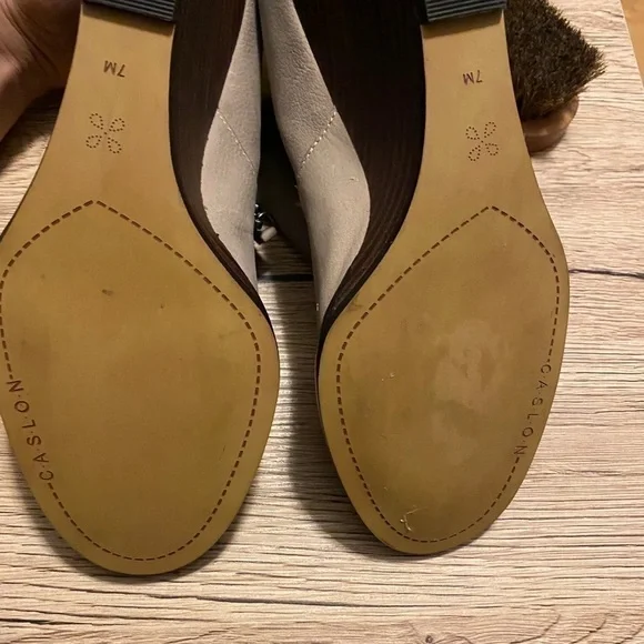 CASLON Wesley Wedge Booties size 7 - Picture 13 of 13